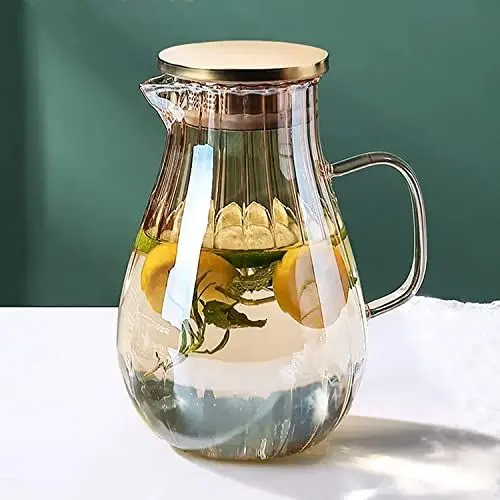 Produktbild: 1.8L Champagnerfarbe Glaskaraffe Karaffe Glas Mit Deckel und Griff Wasserkaraffe aus Borosilikatglas für DIY Getränke Saft Tee Milch