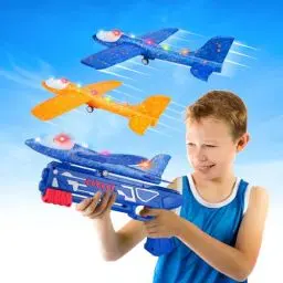 Produktbild: 2 Stück Flugzeug Spielzeug, Wurfgleiter Styropor Flieger mit Pistole Kinderspielzeug, Kinder Outdoor Draußen Garten Spiele Geburtstag Weihnachten Geschenke Jungen Mädchen für ab 3 4 5 6 7 8 Jahre