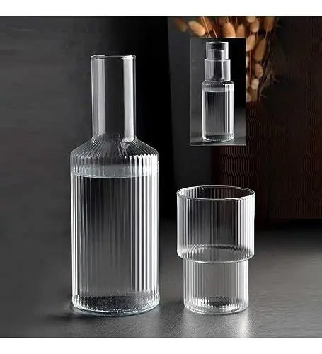 Produktbild: 2 Teiliges Glaskaraffe Set Bedside Table Wasserkaraffe Mit Glas Bedroom Karaffe Nachttisch Wasser Deckel Wasserkrug Glass Water Bottle Glaskaraffe Karaffen Glasses Wasserflasche (Origami 1-lt.)