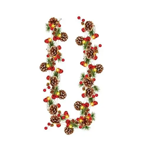 Produktbild: 2.2 M Weihnachtsgirlande Tannenzapfenkranz Dekoration mit Tannenzapfen Rote Glocken Rote Beeren Kiefernzweige Weihnachtsdekorationen für Innen Außen Kamin Tür Treppen Geländer Winter & Advents