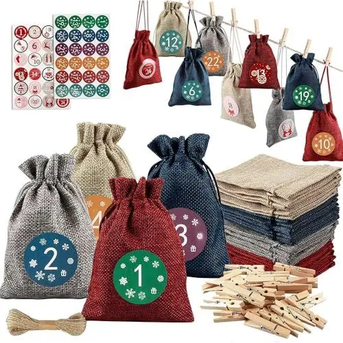 Produktbild: 24-teiliges Set aus Adventskalender-Taschen mit 1-24 Zahlen - 13 x 18 cm große DIY-Weihnachts-Countdown-Jutesäckchen mit Kordelzügen, Clips und Schnur für Geschenke, Leckereien und Partydekorationen