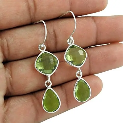 Produktbild: 2-stufige Peridot-Ohrringe aus 925er Sterlingsilber mit Haken für Damen