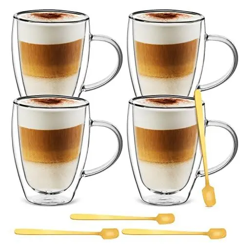 Produktbild: 4 Stück Kaffeegläser Doppellagige Gläser Cappuccino Tassen Latte Cups mit Griff und Löffel, 350ml Hot Chocolate Glasbecher für heiße/kalte Getränke Tee Milch Saft Eiscreme