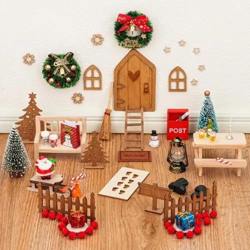 Produktbild: SKYVINWINE Wichteltür Set Weihnachten – 68 Stück Wichtel Set mit Zubehör DIY Deko Komplettset aus Holz & Kunststoff Wichtelzubehör für Kinderzimmer Adventskalender & Weihnachtsdeko