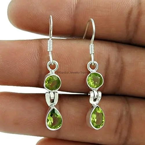 Produktbild: 925 Sterling Silber Handgefertigte Hakenohrringe, 2-stufiger natürlicher Peridot-Edelstein-Frauenschmuck