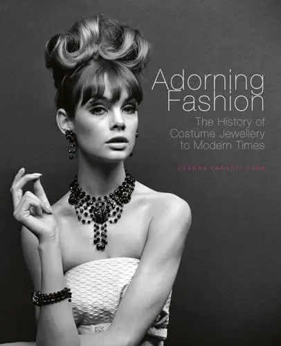 Produktbild: Adorning Fashion: The History of Costume Jewellery to Modern Times