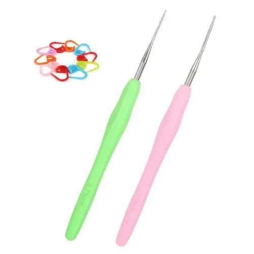 Produktbild: Aeeque 0,75 mm, 1,0 mm Spitze Häkelnadel, 2 Stücke Häkelnadel Set, Aluminium Häkelnadeln mit Gummigriff, Leicht TPR Häkelnadeln für Arthritis, Bunt Häkelnadel Metal zum Häkeln Schal, Pullover, Mützen
