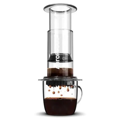 Produktbild: AeroPress Clear Kaffeepresse – 3-in-1 Kaffeemaschine kombiniert French Press, Pour Over & Espresso – Vollmundiger Kaffee ohne Bitterkeit – Tragbare Mini-Kaffeemaschine für Reisen, Transparent