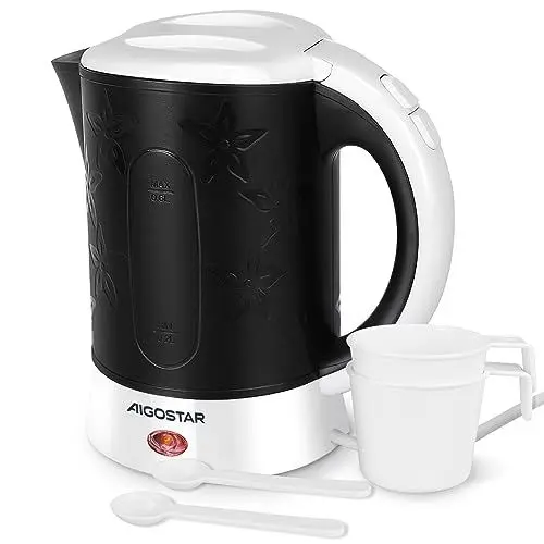 Produktbild: Aigostar Cooltravel - Mini Wasserkocher Klein 0,6 Liter Reisewasserkocher 650W, Camping Kleiner Wasserkocher Inklusive 2 Tassen und 2 Teelöffel, Abschaltautomatik mit Trockenschutz, Shwarz.