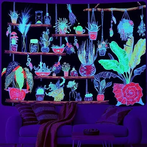 Produktbild: Alishomtll Pflanzen Wandteppich Bonsai Kaktus Wandbehang UV reaktive Pilz Fantasie Glühen im Dunkeln Wandtuch Gelbe Wandkunst für Schlafzimmer Wohnzimmer 150x130cm
