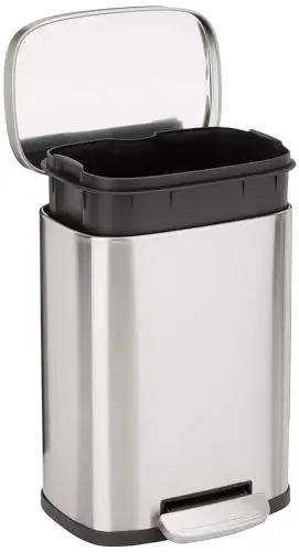Produktbild: Amazon Basics Mini-Abfalleimer, rechteckig, schmutzabweisend, mit Soft-Close-Fußpedal, gebürsteter Edelstahl, für Badezimmer und kleine Räume, 5 l, satiniert, 18.5 x 21.6 x 29.9 cm (L x B x H)