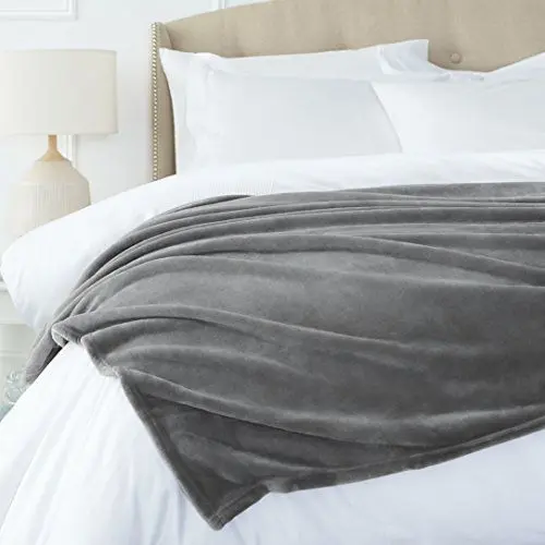 Produktbild: Amazon Basics Überwurf Kuscheldecke, Nicht beheizt, aus weichem, samtigem Plüsch, 229 x 274 cm, Grau