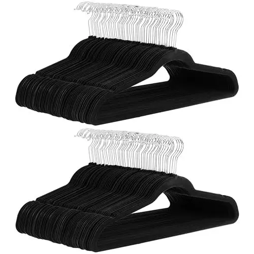 Produktbild: Amazon Basics Schmale und rutschfeste Kleiderbügel für Hemden/Anzug/Kostüm, 100er-Pack, Schwarz