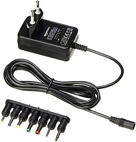 Produktbild: Amazon Basics Universal-Steckernetzteil mit 7 abnehmbaren Steckern, 3-12 V (Gleichspannung), umkehrbare Polarität, schwarz