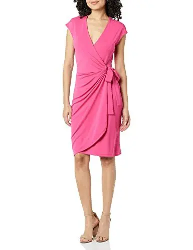 Produktbild: Amazon Essentials Damen Klassisches Wickelkleid mit Flügelärmeln (erhältlich in Übergröße), Dunkelrosa, M