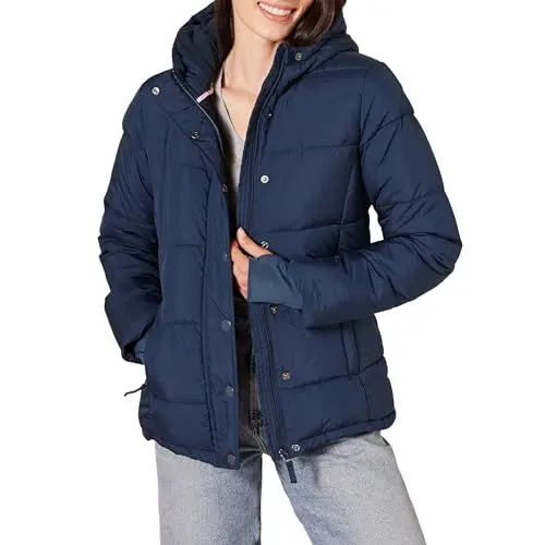 Produktbild: Amazon Essentials Damen Schwerer, Gesteppter, Langärmliger Puffermantel Mit Kapuze (Erhältlich in Übergröße), Marineblau, 4XL Große Größen