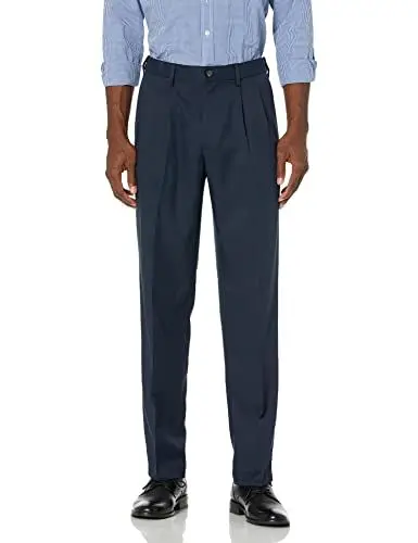 Produktbild: Amazon Essentials Herren Anzughose mit Falte und Erweiterbarem Bund, Klassisch Geschnitten, Marineblau, 56W / 30L