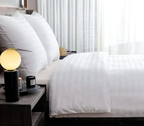 Produktbild: Amolavet Hotel Bettwäsche 135x200 Mako Satin Baumwolle Weiß Damast Streifen Bettwäsche 135x200 Baumwolle 2teilig Set Weiss mit Reißverschluss für Ganzjährig