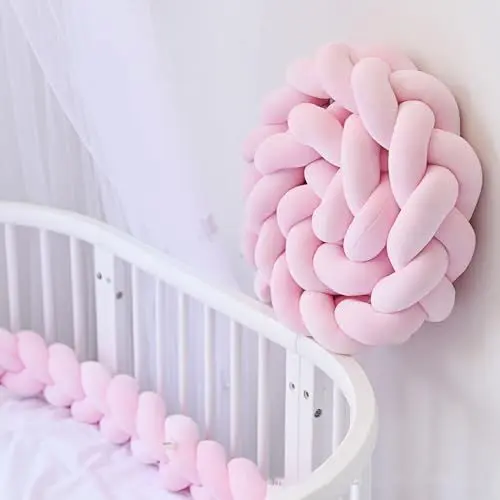 Produktbild: AmphaDeco Geflochten Bettschlange, Geflochtenes Seitenschläferkissen 200Cm, Babybett Kantenschutz Bettumrandung Knotenkissen, Deko Kissen für Schlafzimmer Wohnzimmer,Rosa,100cm
