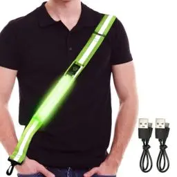 Produktbild: APODESS Led Lauflicht Reflektoren Joggen Laufgürtel USB Reflektorband Aufladbar Verstellbar Nacht Sicherheitslicht Reflektierende Band für Hundespaziergänge Fahrradfahren Läufer Herren Damen