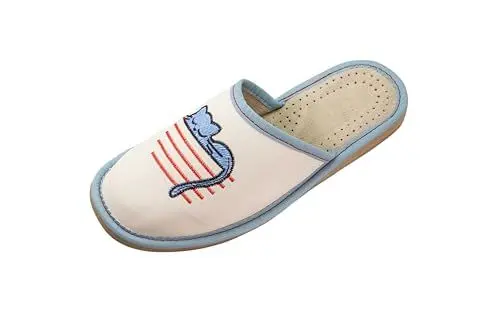 Produktbild: APREGGIO - Damen Hausschuhe aus Glattleder - Offene Spitze - Hüttenschuhe für Sommer - 100% Naturprodukt - Handgefertigt - Slippers Damen - Zarte Keilsohle - Katzenmotiv - Größe 36 EU