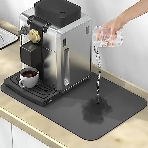 Produktbild: ARSUNOVO Kaffeematte, 61 x 40,6 cm, Kaffeemaschine Matte für Arbeitsplatten, Kaffeebar-Zubehör, absorbiert schnell, um Flecken zu verstecken, rutschfestes Gummi-Design, Abtropfmatte für Küche (grau)