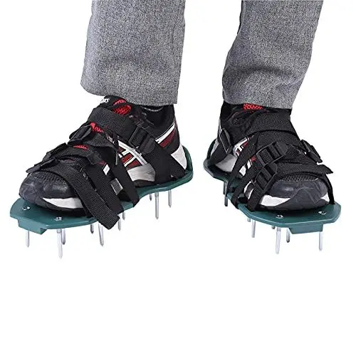 Produktbild: Rasenlüfter Schuhe, Nagelschuhe Rasenbelüfter Rasen Vertikutierer Rasen Nagelschuhe Rasen Vertikutierer Garden Schuhe Scarifier Schuhe Garden Spikes Sandalen mit 4 Verstellbaren Trägern 4 Correas