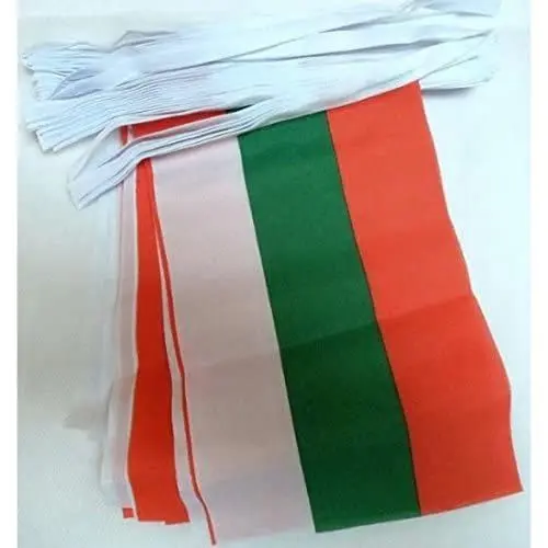Produktbild: AZ FLAG - Fahnenkette Bulgarien 6 Meter Mit 20 Flaggen - 21x14 cm - Bulgarische Girlande Flaggenkette 14 x 21 cm