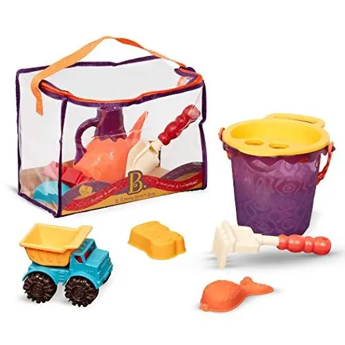 Produktbild: B. toys Sandspielzeug 11 Teile mit Tasche –Sandkasten Spielzeug, Strand, Spielplatz mit Eimer, Schaufel, Sandförmchen, Kipper – Spielzeug ab 18 Monaten