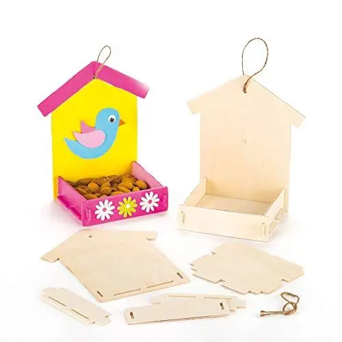 Produktbild: Baker Ross Bastelsets für Futterhäuschen aus Holz für Kinder zum Bemalen, Gestalten und Aufhängen (3 Stück), Holzfarben