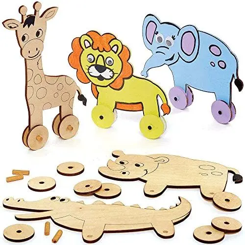 Produktbild: Baker Ross FC882 Dschungel Tier Bastelsets aus Holz - 5er Pack, Kleine Rennwagen Holzbastelsets für Kinder zum Bemalen und Basteln