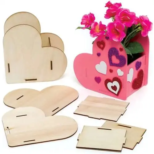 Produktbild: Baker Ross Herz Holz Bastelset Blumentopf - 3er Pack, Holz Valentins Basteln für Kinder (FC435)