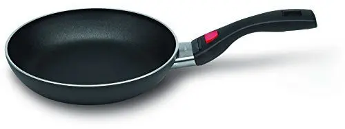 Produktbild: BALLARINI Click & Cook Pfanne 28 cm aus Aluminium mit Keravis-Antihaftbeschichtung und einklappbaren Stiel platzsparend optimal für Camping, hergestellt in Italien, Schwarz