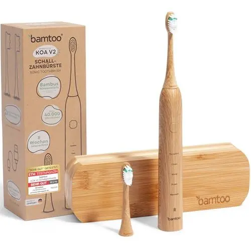 Produktbild: bamtoo® Elektrische Schallzahnbürste KOA V2, inkl. Reiseetui | Nachhaltige Zahnbürste für erstklassige Reinigung | Inkl. 2 Bambus Bürstenköpfe | 8 Wochen Akkulaufzeit