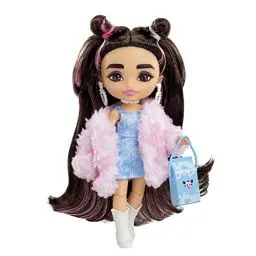 Produktbild: Barbie Extra Minis, braunen Haaren, Jeans-Kleid, rosa Pelzmantel, Kuh-Tasche, weiße Cowgirl-Stiefel, Sonnenbrille, Schmuck & weitere Accessoires, inkl Puppe,HKP90