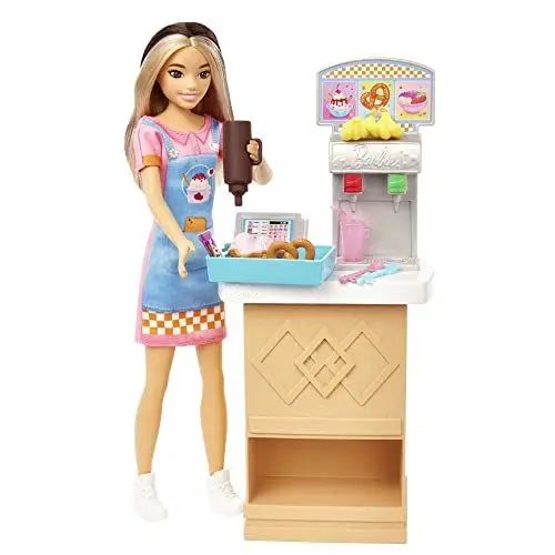 Produktbild: Barbie HKD79 - Spielset mit Skipper-Puppe und Snackbar mit Tresen, Farbwechsel-Eisbecher und 8 weiteren Zubehörteilen, Puppen Spielzeug ab 3 Jahren