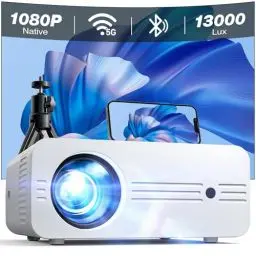 Produktbild: Beamer mit Tasche, Full HD 1080P 4K Unterstützt 13000 Lux, iZEEKER Mini Beamer 5G WiFi Bluetooth, Projektor Handy 300” Heimkino Kompatibel mit iOS Android HDMI TV Stick PS5 (Stativ Inklusive)