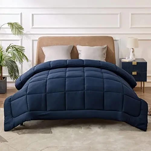 Produktbild: BEDSURE Bettdecke 135x200 Ganzjahresdecke Steppdecke - Bettdecke 135x200cm 4 Jahreszeiten Bettdecken - Oeko-TEX Zertifiziert 300GSM Blau, Weiche Warm Duvet Schlafdecke für Allergiker