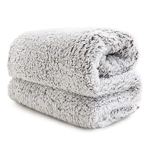 Produktbild: BEDSURE Decke Sofa Kuscheldecke Flauschig Hellgrau - Warm Sherpa Sofaüberwurf Winter Decke, Dicke Couchdecke, 150x200 cm XL Flauschige Wohndecke für Couch