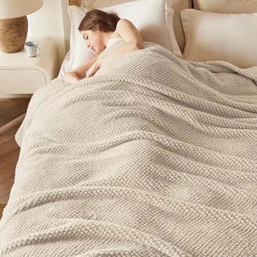 Produktbild: BEDSURE Kuscheldecke Flauschig Decke Fleecedecke - Weiche Warme Grobe Korddecke Gemütlicher Sofadecke XXL, Kuscheldecke Große, Leinen, 240 x 220 cm