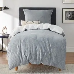 Produktbild: Bedsure Flauschige Bettwäsche 135x200 Grau - Winter Bettbezug Fleece mit 80x80 cm Kissenbezug, Warme -Sets mit Reißverschluss, Kuschel Waffelpique Winterbettwäsche für Einzelbett, 2 Stück