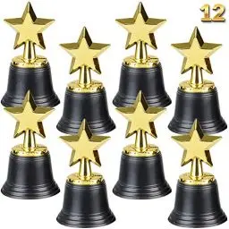 Produktbild: Bedwina Stern Trophäen – Packung mit 12 Stück – 11,4 cm Große Goldene Trophäen als Party Pokale, Requisiten, Belohnungen, Gewinnpreise, Pokal Fußball, Wettbewerbe für Kinder und Erwachsene