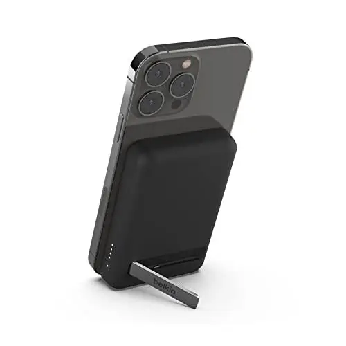 Produktbild: Belkin magnetische 5000-mAh-Powerbank, externer Handy-Akku, kompatibel mit MagSafe, mit Passthrough-Ladefunktion und Ständer, 7,5 W Ausgang, 10 W Eingang, kompatibel mit iPhone 16, 15, 14 – Schwarz