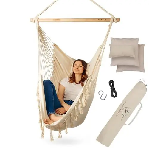 Produktbild: BELLAMATILDA® Hängesessel inkl 3 Kissen, Zubehör mit Seil & Haken - Outdoor & Indoor XXL Hängeschaukel für Erwachsene & Kinder - Hängesitz/Hängestuhl bis 150kg für Garten, Wohnzimmer, Balkon (Beige)