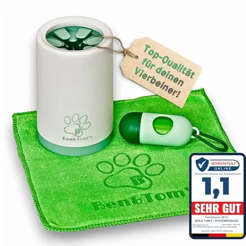 Produktbild: Ben & Tom`s® Premium Pfotenreiniger für Hunde (EXTRA SANFT) | besonders einfach anwendbar | perfekte Reinigung | Inkl. Hundehandtuch | gratis Kotbeutelspender | In 2 Größen | Small bis max 7 kg