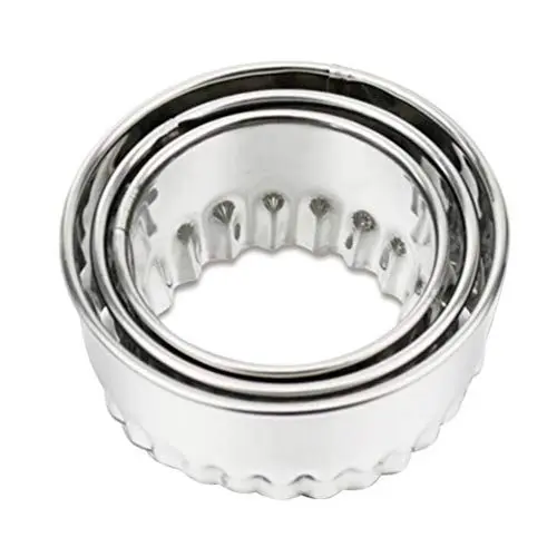 Produktbild: BESTOMZ Ausstechformen 3 Stück Edelstahl Ausstecher Runde Keksausstecher Knödel Hautschneider Ravioli Cutter 6 cm / 7 cm / 8 cm