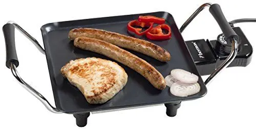 Produktbild: Bestron elektrischer Tischgrill, kleine Plancha-/Teppanyaki-Grillplatte mit Antihaftbeschichtung, Grillspaß für bis zu 2 Personen, 1.000 Watt, Farbe·· Schwarz, 21 x 21 cm