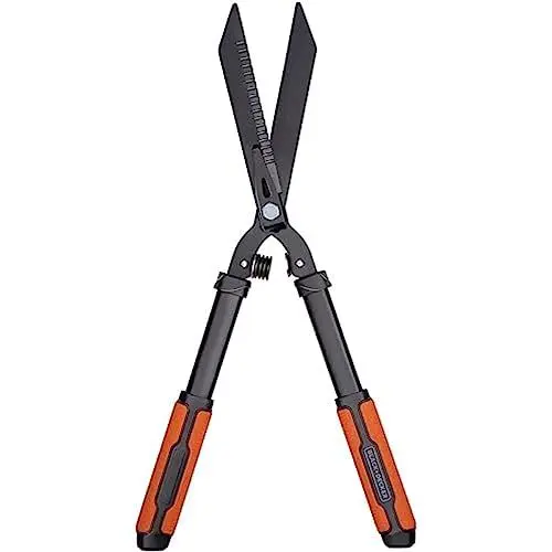 Produktbild: BLACK+DECKER Heckenschere - Gezahnte Stahlklingen - 61 CM - Schwarz/Orange