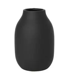 Produktbild: blomus -COLORA- Vase S aus Steingut, Peat, hergestellt in hochwertiger Handarbeit, elegante und dekorative Tischvase, flächenschonendes Wohnaccessoire (H / B / T: 15 x 10,5 x 10,5 cm, Peat, 65902)