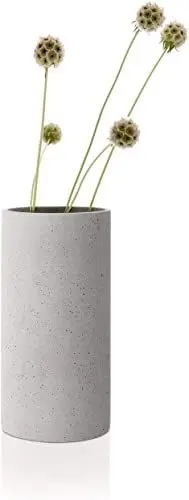 Produktbild: blomus -COLUNA- Vase M aus Polystone, hellgrau, puristische Beton-Optik, dekorative Vase in moderner Optik, hohe Tischdeko, exklusives Wohnaccessoire (H / B / T: 24 x 12 x 12 cm, hellgrau, 65596)